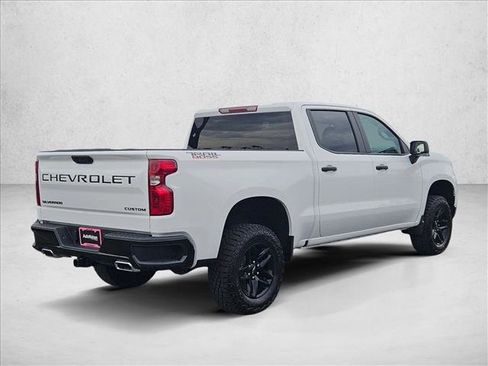 New 2026 Chevrolet Silverado 1500 Custom Trail Boss w/ LPO, Dark Essentials Package image 2
