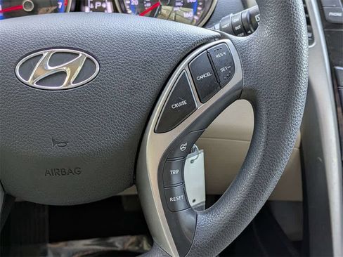 Used 2014 Hyundai Elantra GT image 25