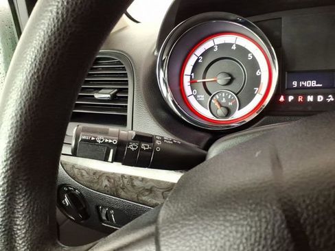 Used 2016 Dodge Grand Caravan American Value Package image 24