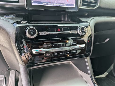 Used 2022 Ford Explorer ST AWD/4WD image 28
