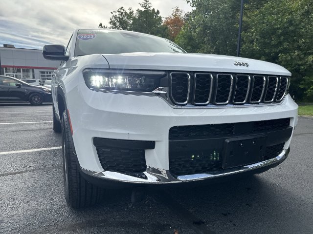 Used 2023 Jeep Grand Cherokee L Laredo w/ Luxury Tech Group I AWD/4WD image 18