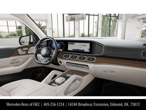 Used 2026 Mercedes-Benz GLS 450 GLS 450 image 6