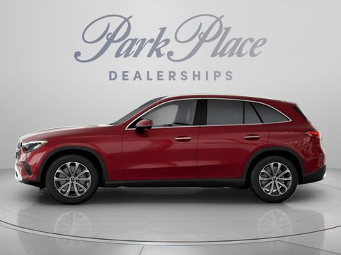 Certified 2026 Mercedes-Benz GLC 300 image 4