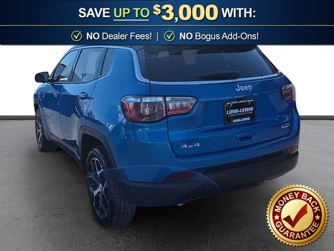 Used 2024 Jeep Compass Limited image 4