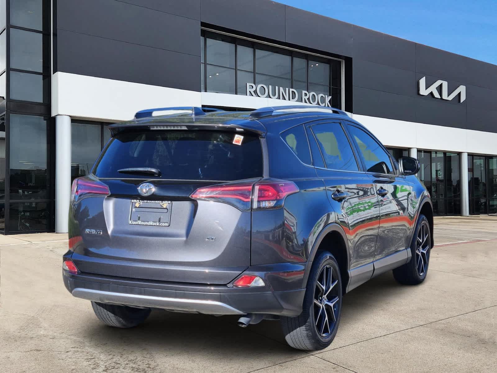 Used 2017 Toyota RAV4 SE w/ Power Special Value Package FWD image 6