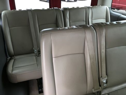 Used 2018 Nissan NV 3500 SL RWD image 25