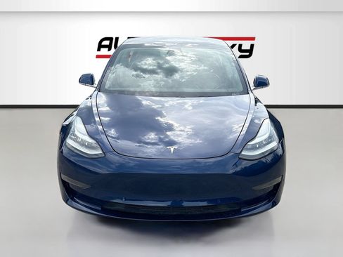 Used 2019 Tesla Model 3 Standard Range Plus RWD image 2
