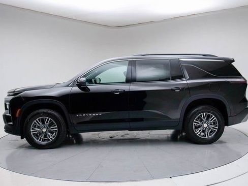 New 2026 Chevrolet Traverse LT w/ Enhanced Driving Package image 3