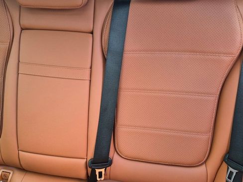 Used 2022 Mercedes-Benz C 300 Sedan image 13