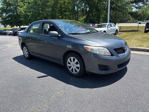 Used 2010 Toyota Corolla LE FWD image 7