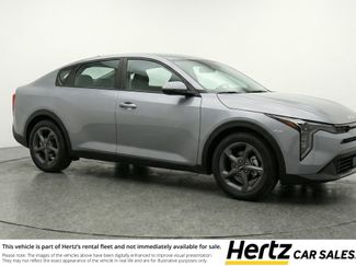 Used 2025 Kia K4 LXS video 1