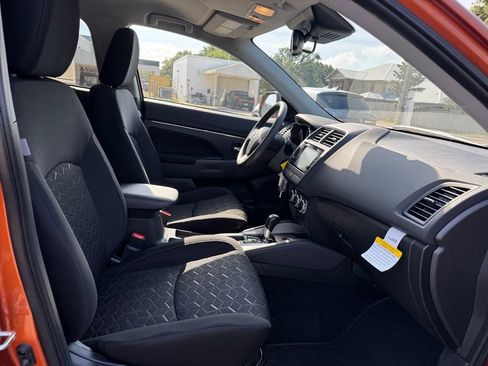 Used 2025 Mitsubishi Outlander Sport SE image 28