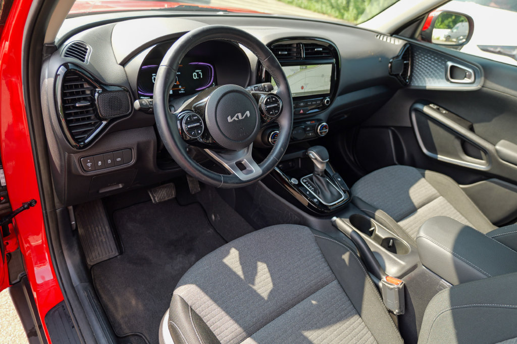 Used 2023 Kia Soul EX FWD image 19