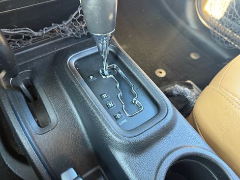 Used 2015 Jeep Wrangler Sport w/ Quick Order Package 24S image 18