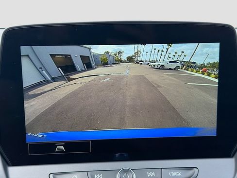 Used 2024 Chevrolet Blazer LT FWD image 28