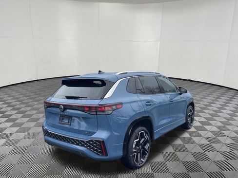 New 2026 Volkswagen Tiguan SEL R-Line image 3