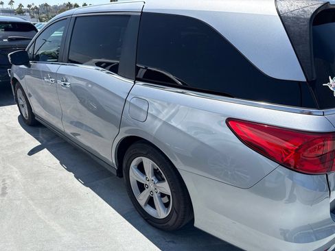 Used 2020 Honda Odyssey EX-L image 7