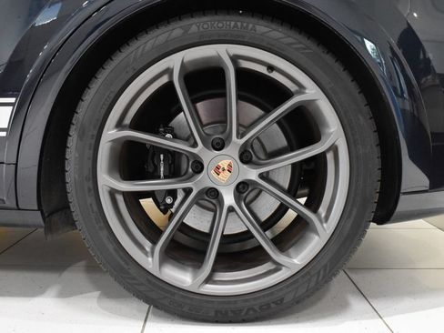 Used 2026 Porsche Cayenne GTS AWD/4WD image 10