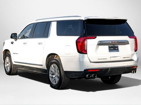 Used 2024 GMC Yukon XL Denali AWD/4WD image 8