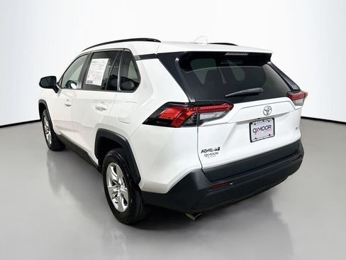 Used 2021 Toyota RAV4 XLE FWD image 5