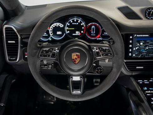 Used 2022 Porsche Cayenne Turbo S image 41