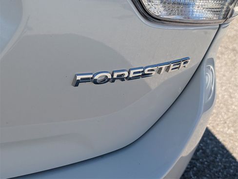 Used 2019 Subaru Forester Limited image 16