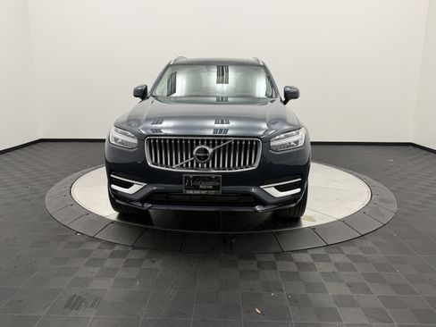 Used 2023 Volvo XC90 T8 Ultimate image 2