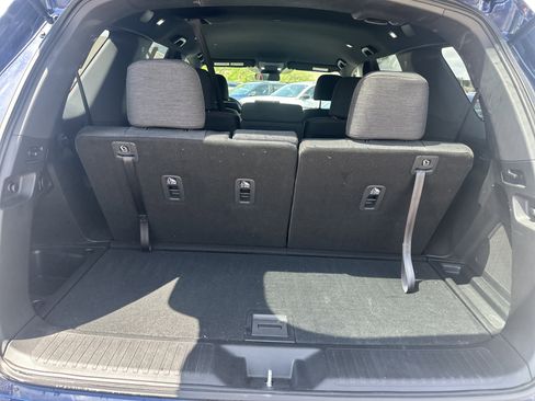 Certified 2025 Honda Pilot Sport image 11