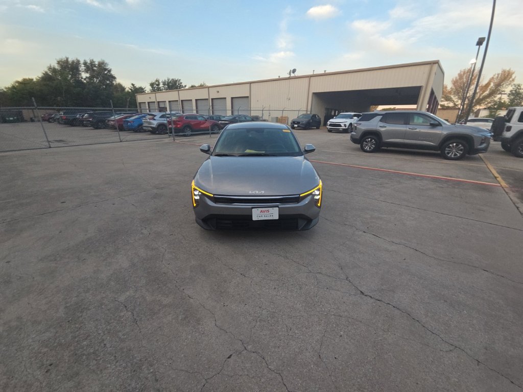Used 2025 Kia K4 FWD image 5
