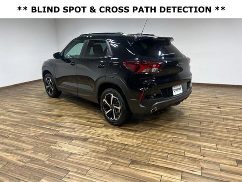 Used 2023 Chevrolet TrailBlazer RS w/ Convenience Package AWD/4WD image 11