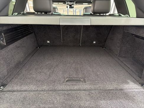 Used 2019 Land Rover Range Rover image 15