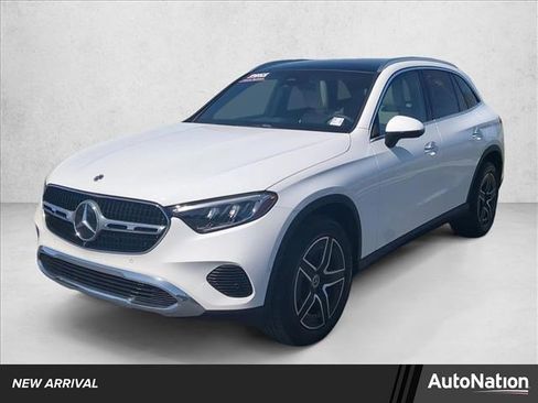 Certified 2026 Mercedes-Benz GLC 300 image 1