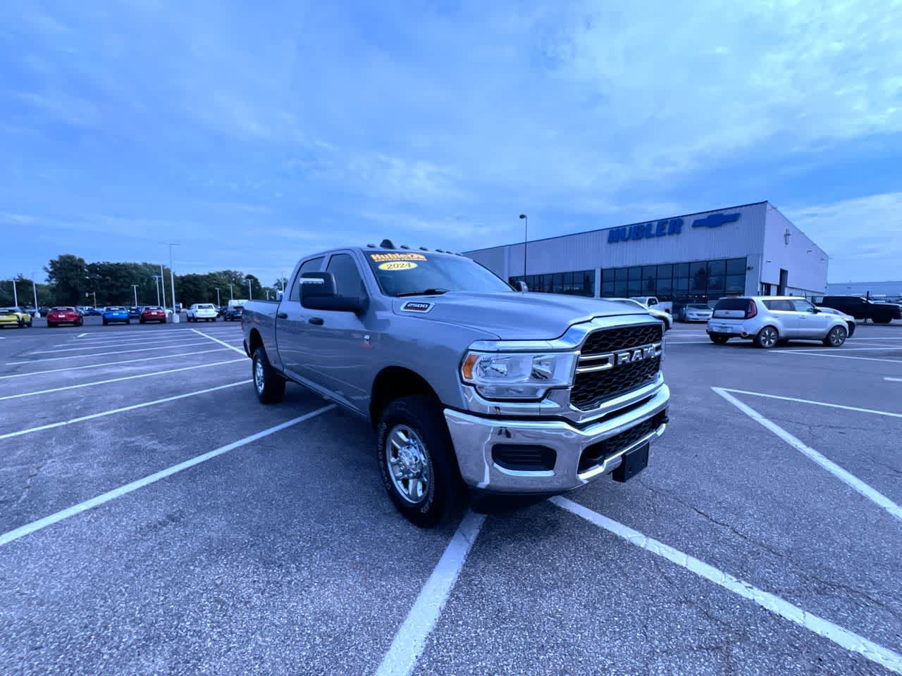 Used 2024 RAM 2500 Tradesman w/ Chrome Appearance Group AWD/4WD image 2