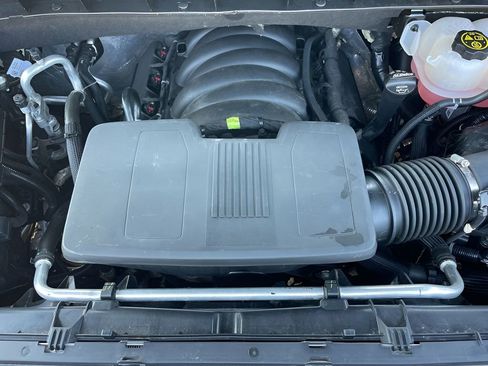 Used 2024 Chevrolet Silverado 1500 LTZ w/ LTZ Convenience Package II AWD/4WD image 32