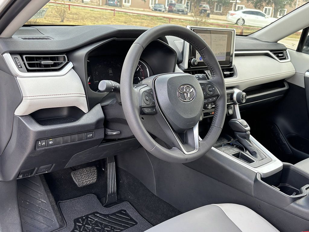 Used 2025 Toyota RAV4 XLE Premium FWD image 12