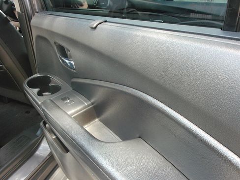 Used 2016 Honda Pilot Touring image 36