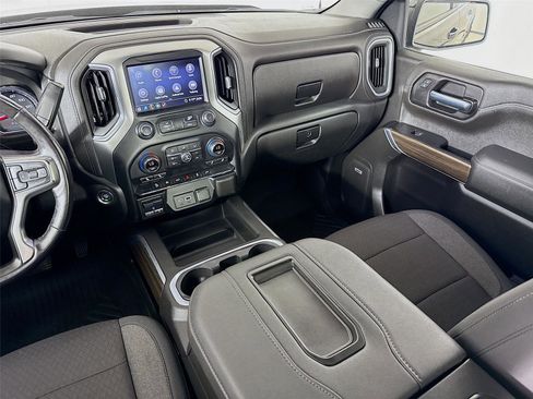 Used 2020 Chevrolet Silverado 1500 LT Trail Boss AWD/4WD image 24