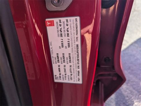 Used 2018 Tesla Model 3 Long Range image 33