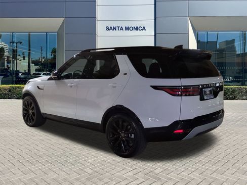 New 2026 Land Rover Discovery Limited Edition image 3
