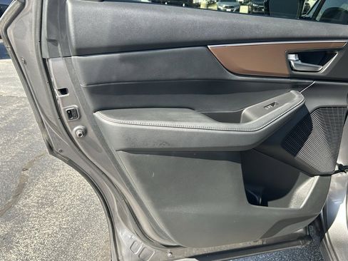 Used 2022 Acura MDX SH-AWD image 16