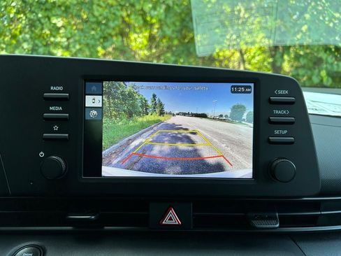 New 2025 Hyundai Elantra Sport FWD image 15
