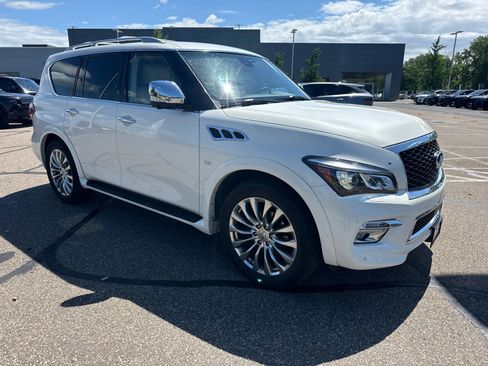 Used 2017 INFINITI QX80 4WD w/ Deluxe Technology Package image 12