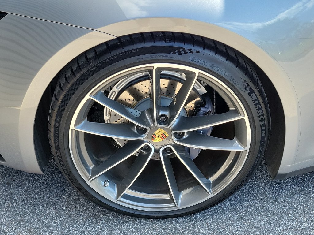 Certified 2024 Porsche 911 Carrera RWD image 14