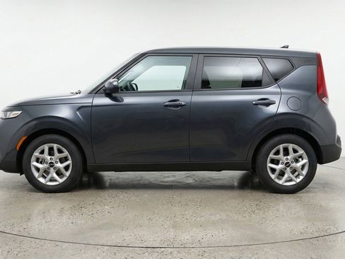 Used 2025 Kia Soul LX w/ LX Technology Package image 5