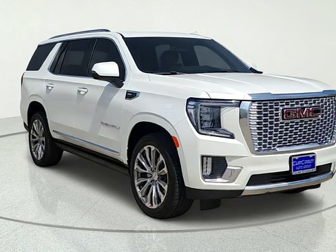 Certified 2022 GMC Yukon Denali w/ Denali Premium Package RWD image 1