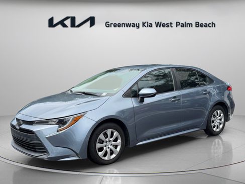 Used 2024 Toyota Corolla LE FWD image 3