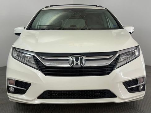 Used 2018 Honda Odyssey Elite image 2