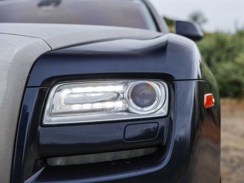 Used 2012 Rolls-Royce Ghost RWD image 11