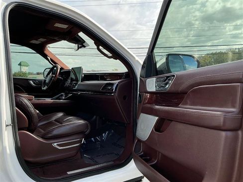 Used 2018 Lincoln Navigator Black Label w/ Cargo Package image 36