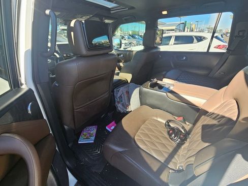 Used 2022 Nissan Armada Platinum w/ Captain's Chairs Package image 10